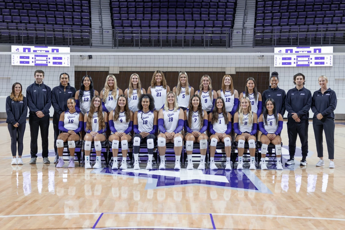 Updated Volleyball 2024-25 Team Photo