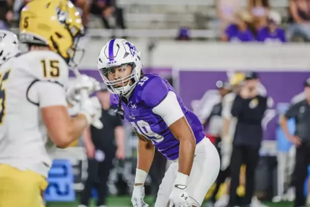 Jameer Dudley gets ready for the snap vs Idaho on September 21, 2024
