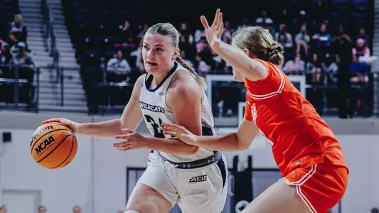 Emma Troxell dribbles the ball in ACU's 76-58 win over UTRGV at Moody Coliseum on Nov. 11, 2025.