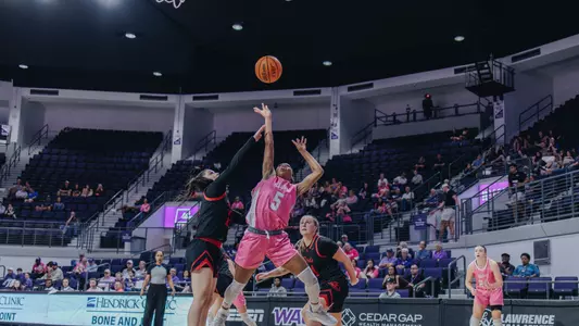 Breanna Davis attempts a shot in ACU women's basketball's game versus Southern Utah at Moody Coliseum on Feb. 8.