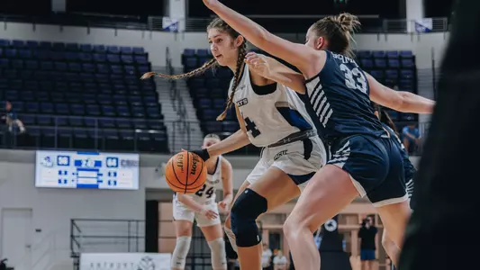 Meredith Mayes makes her way to the basket in ACU women's basketball's matchup with California Baptist at Moody Coliseum on Jan. 30, 2025.
