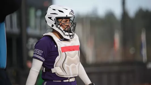 Catcher Valerie Ornelas