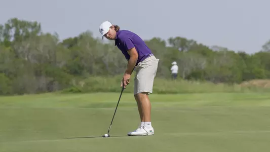 Jaime Lewis putts the ball at the Trinity Forest Invitational at Trinity Forest Golf Club on Oct. 8, 2024.