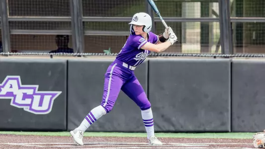 Catrin Hoffman at bat