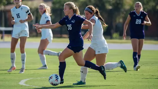 Baylie Simon dribbles the ball against Northwestern State on Sept. 11, 2025