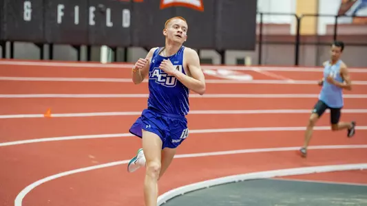 Mark Barajas runs in the 2025 Jarvis Jelen meet at Texas Tech
