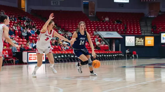 Meredith Mayes dribbles the ball in ACU's 81-51 win versus Utah Tech in St. George, Utah on Jan. 1, 2026.