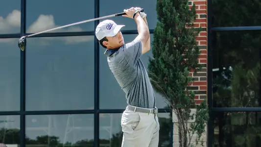 Jack Hollingsed takes a swing at an ACU men's golf practice on Sept. 11, 2025.