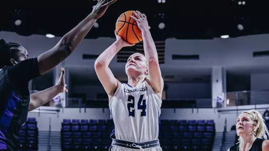 Emma Troxell shoots a jumpshot in ACU's 68-65 win over Tarleton State at Moody Coliseum on Feb. 3, 2026.