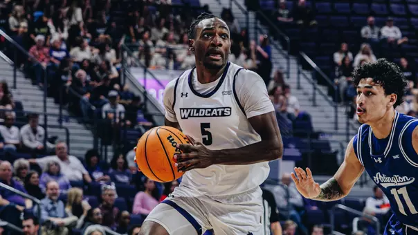 Cbo Newton drives to the bucket against UT Arlington on February 12, 2026