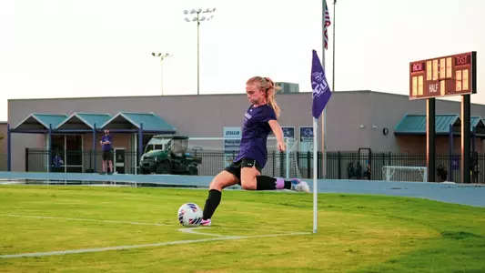 Baylie Simon kicks a corner kick against Texas State on August 8, 2026