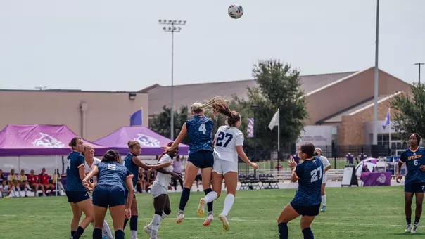 Gracie Kelly jumps to head the ball in a game against UTEP on August 23, 2026.