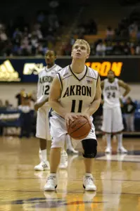Men's Basketball Claims 87-74 Victory At Duquesne Image