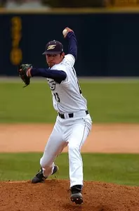 Blue Scores Late Run For Win, Forces Game Four Image