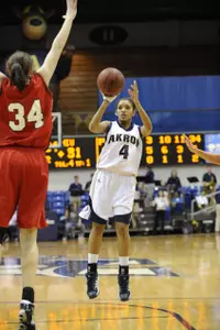 Snowden Sets School Record in Defeat at Ball State Image