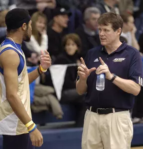 Zips Head to MAC Track Outdoors Image