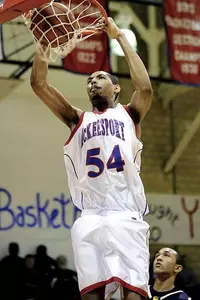 Marshall Spurns Big Schools To Play At Akron Image