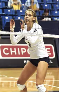 Volleyball Grabs Five Set Thriller Over Kent State Image
