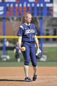 Softball Shuts Down Wagner Seahawks, 6-1 Image