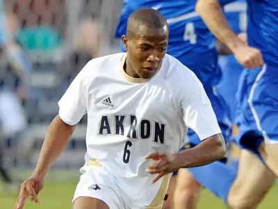 No. 1 Men's Soccer Locks Down No. 3 Wake Forest, 2-0 Image