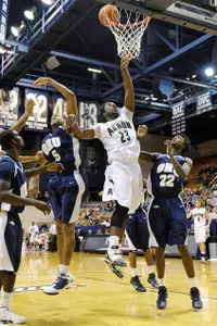 Men's Basketball Closes Homestand Wednesday Against Ohio Image