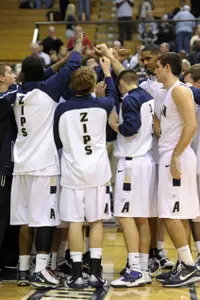 Men's Basketball Opens New Year against Oral Roberts Image