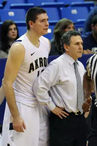 Men?s Basketball Falls 84-76 to Miami (Ohio) Image
