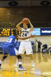 Akron's Hot Shooting Downs Western Michigan, 77-66 Image