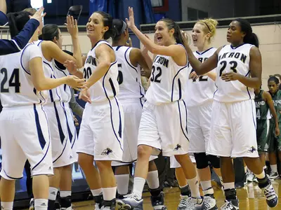 Women's Basketball Finishes Second Week of Practice Image