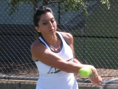 Harutyunyan Advances to Round of 16 Singles at ITA Championships Prequalifier Image
