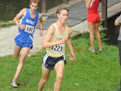 Hough Named MAC Cross Country Runner of the Week Image