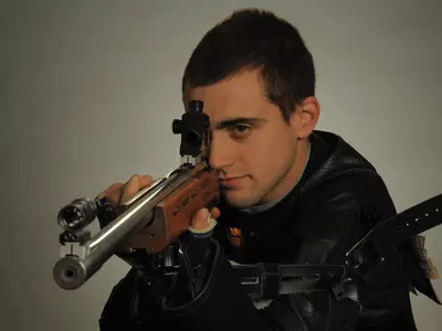 Akron Rifle Battles Morehead State to Rare Tie Image