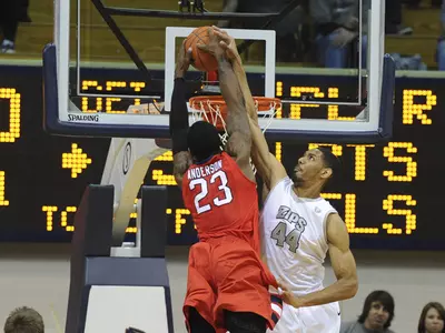 Zeke Marshall Continues Assault on Akron Recordbook Image