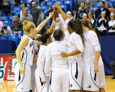 Women's Basketball Battles Florida St. Saturday at Rhodes Arena Image
