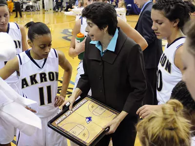 Women's Basketball Recognized by WBCA for Team GPA Image