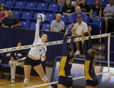 Volleyball Falls in Five to Southern Miss. Image