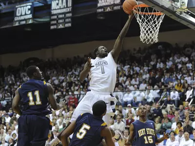 Men's Basketball Opens MAC West Play at Ball State Image