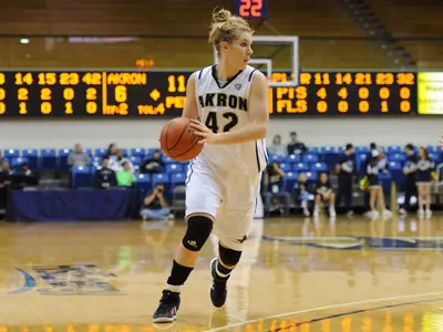 Women's Basketball tops Hiram in home opener, 83-24 Image