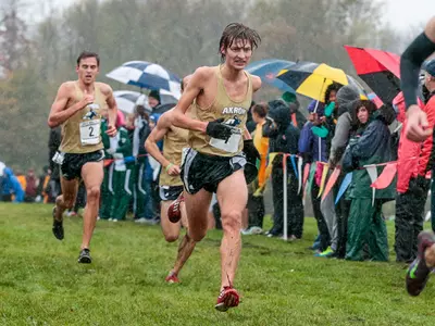 Men's Cross Country Places 11th, Women 18th at Great Lakes Regional Image