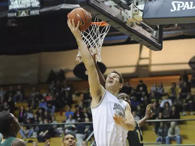 Men's Basketball Drops Season Opener 74-70 in Overtime to Coastal Carolina Image