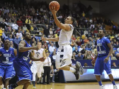 Men's Basketball Downs Middle Tennessee 82-77 in Overtime Image