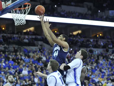 Men's Basketball Drops 77-61 Decision at No. 16/13 Creighton Image