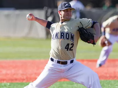 Zips Lose Series Opener at Southern California Image