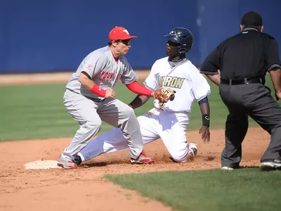 Baseball Takes 5-2 Win Over Youngstown State Image