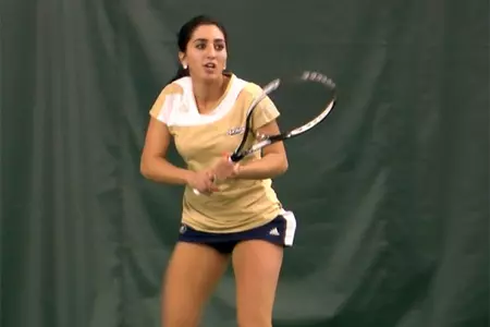 Tennis Cruises to 7-0 Win at Bowling Green Image
