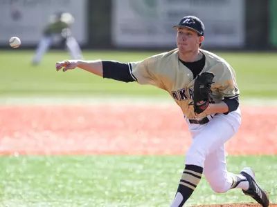 Baseball Splits Doubleheader at Buffalo; Wins Nightcap in 16 Innings Image