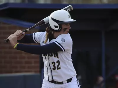 Softball Splits Doubleheader at Eastern Michigan Image