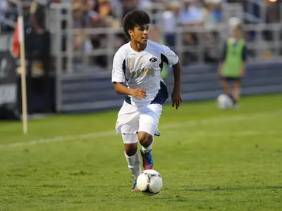 Men's Soccer Tops Saint Louis, 1-0, In Exhibition Opener Image