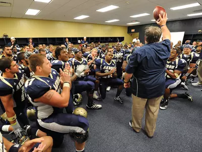 Bowden Ball Visits SEC Country for Saturday Meeting with Tennessee Image