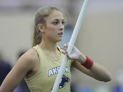 Zips To Continue Indoor Season At Penn State National This Weekend Image
